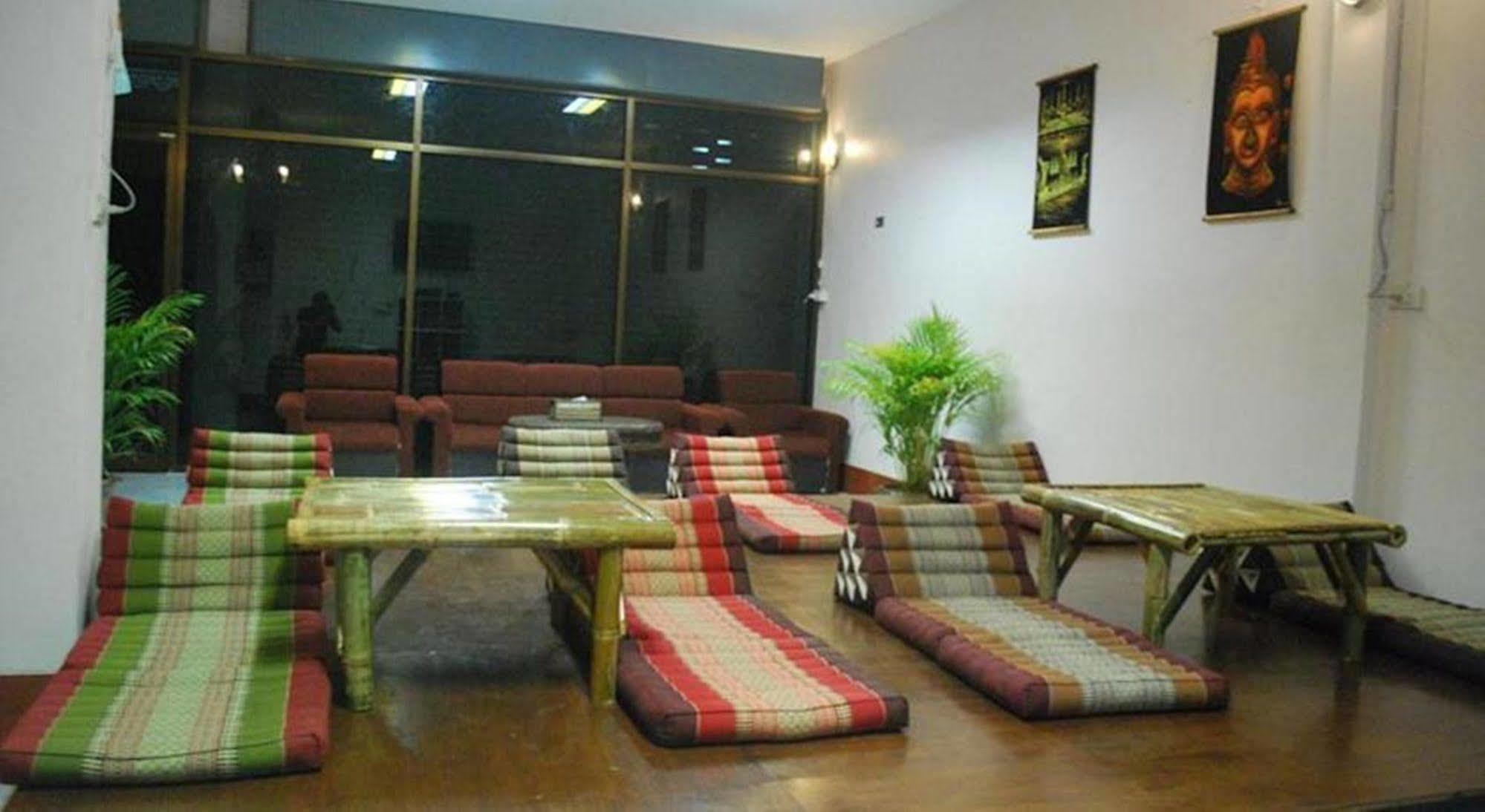 Baan Kai Hostel Baan Khai Ngoại thất bức ảnh